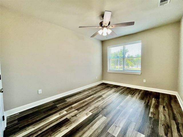 311 S Locust Street 205, Denton, TX 76201