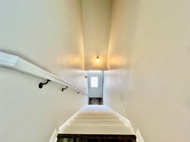 311 S Locust Street 205, Denton, TX 76201