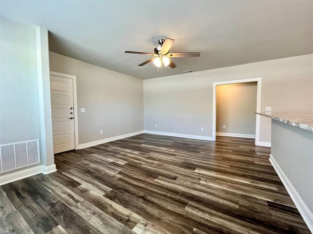 311 S Locust Street 205, Denton, TX 76201