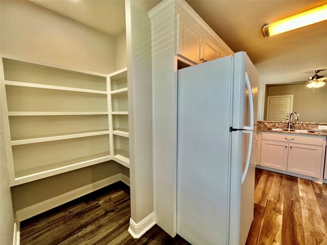 311 S Locust Street 205, Denton, TX 76201