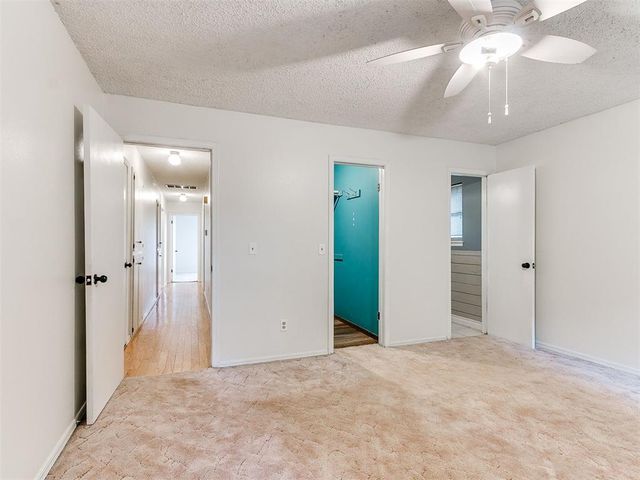 738 Woodlawn Drive, Yukon, OK 73099