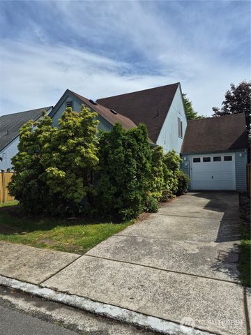 118 99th St Court E, Tacoma, WA 98445