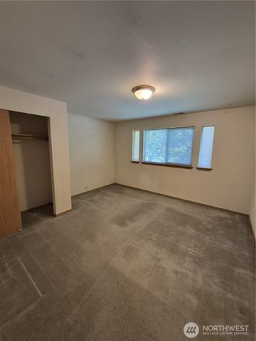 118 99th St Court E, Tacoma, WA 98445