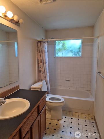 118 99th St Court E, Tacoma, WA 98445