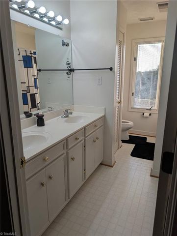 1565 Old Rockford Road, Dobson, NC 27017