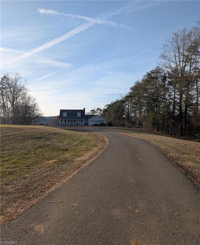 1565 Old Rockford Road, Dobson, NC 27017