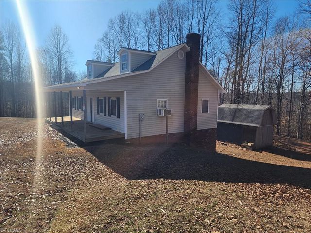 1565 Old Rockford Road, Dobson, NC 27017