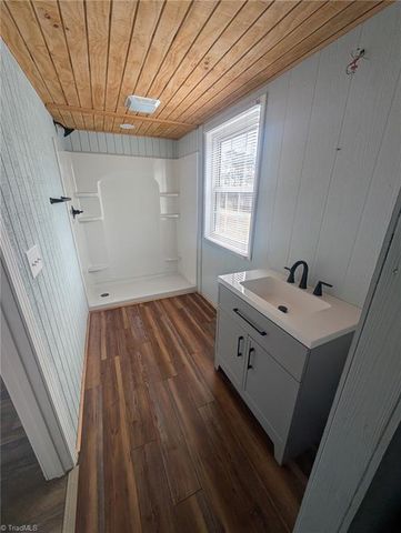 1565 Old Rockford Road, Dobson, NC 27017