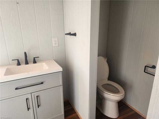 1565 Old Rockford Road, Dobson, NC 27017