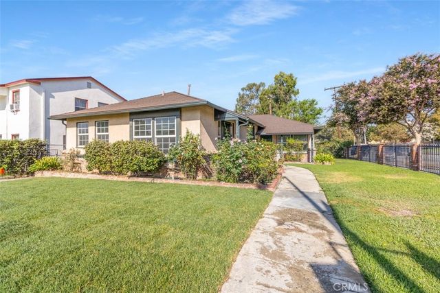 2305 Schoolside, Monterey Park, CA 91754