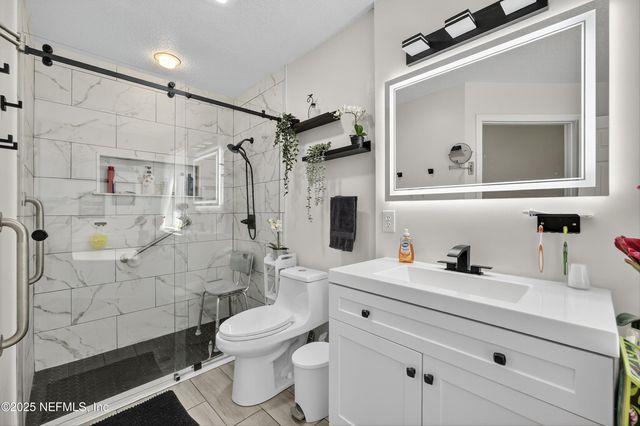 3211 CHANTILLY Court, Orange Park, FL 32073