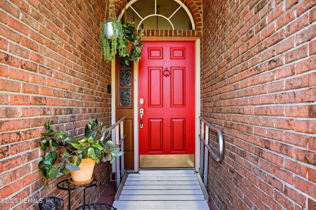 3211 CHANTILLY Court, Orange Park, FL 32073