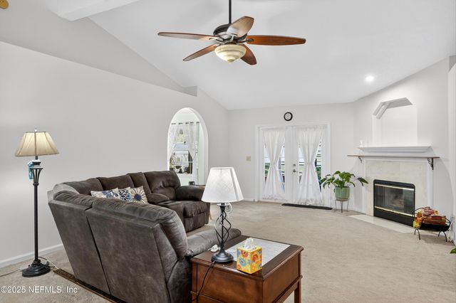 3211 CHANTILLY Court, Orange Park, FL 32073