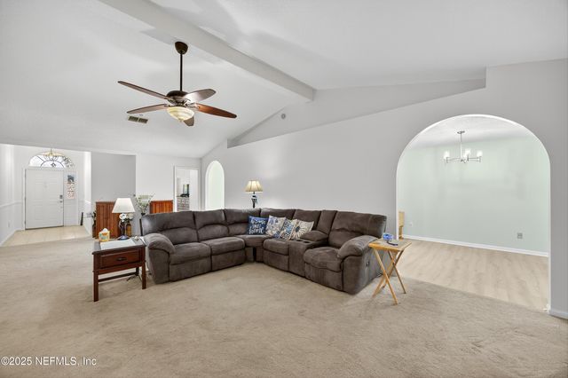 3211 CHANTILLY Court, Orange Park, FL 32073