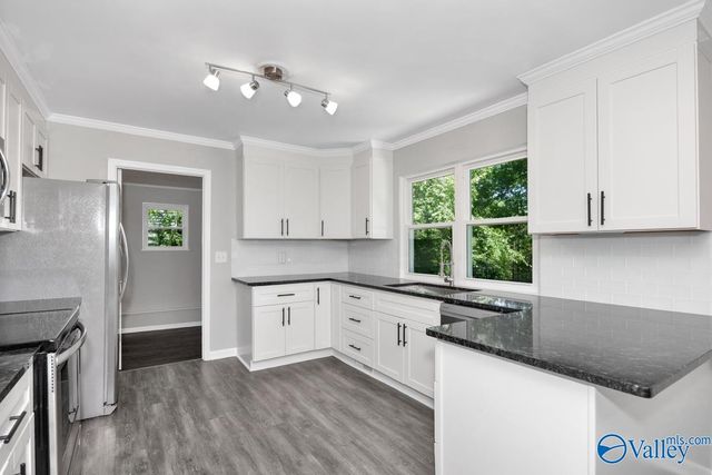 12013 Bell Mountain Drive SW, Huntsville, AL 35803