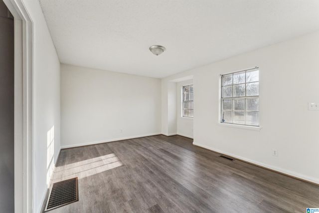 348 17TH AVENUE NW, Center Point, AL 35215