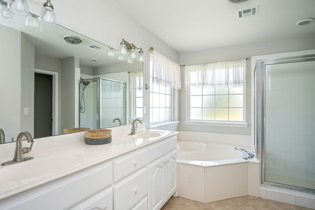 19610 E 49th Place S, Broken Arrow, OK 74014