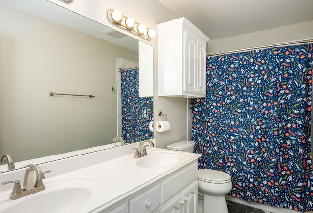 19610 E 49th Place S, Broken Arrow, OK 74014
