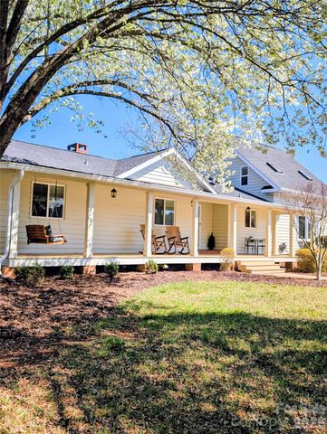 8623 Mcilwaine Road, Huntersville, NC 28078