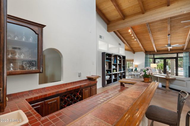 5540 E MERCER Lane, Scottsdale, AZ 85254