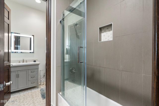 5540 E MERCER Lane, Scottsdale, AZ 85254