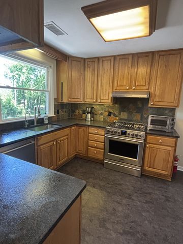 3048 Edgemont Dr, Nashville, TN 37214