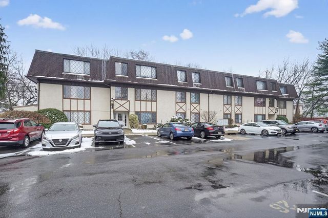 192 Burnett Avenue, Maplewood, NJ 07040