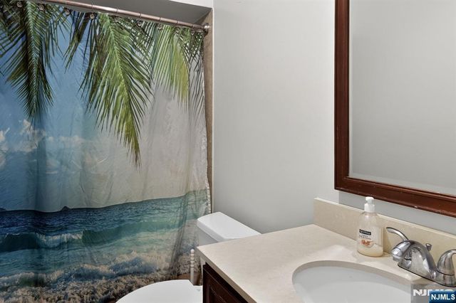 192 Burnett Avenue, Maplewood, NJ 07040