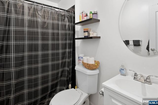 192 Burnett Avenue, Maplewood, NJ 07040