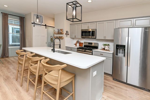 6837 Vinewood Avenue, Columbia Twp, OH 45227