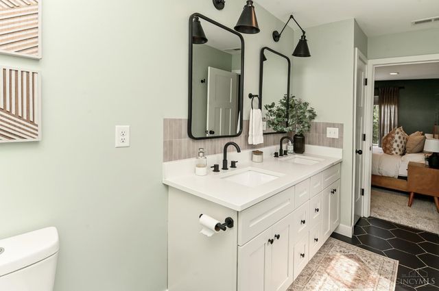 6837 Vinewood Avenue, Columbia Twp, OH 45227