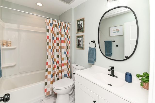 6837 Vinewood Avenue, Columbia Twp, OH 45227