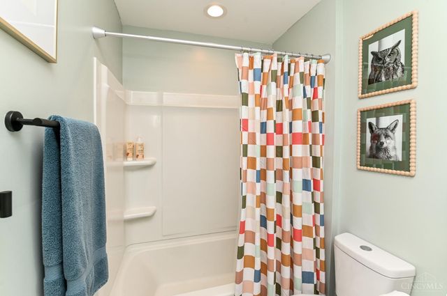 6837 Vinewood Avenue, Columbia Twp, OH 45227