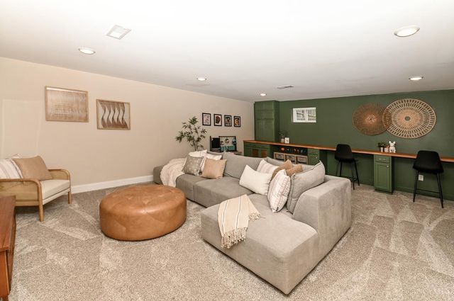 6837 Vinewood Avenue, Columbia Twp, OH 45227