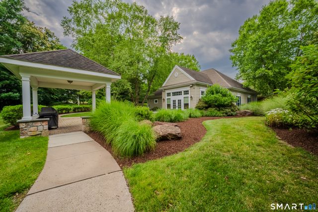 159 Bradford Walk 159, New Britain, CT 06053