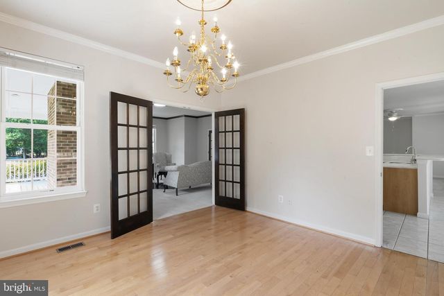 970 LOWER PINDELL RD, Lothian, MD 20711