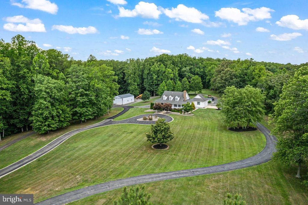 970 LOWER PINDELL RD, Lothian, MD 20711
