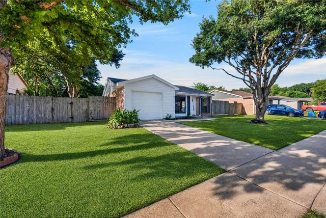 24114 Four Sixes Lane, Hockley, TX 77447