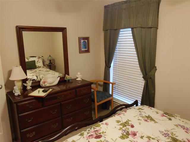 1360 NE 26th Street, Paris, TX 75460