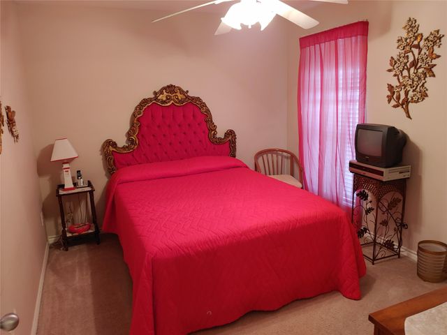 1360 NE 26th Street, Paris, TX 75460