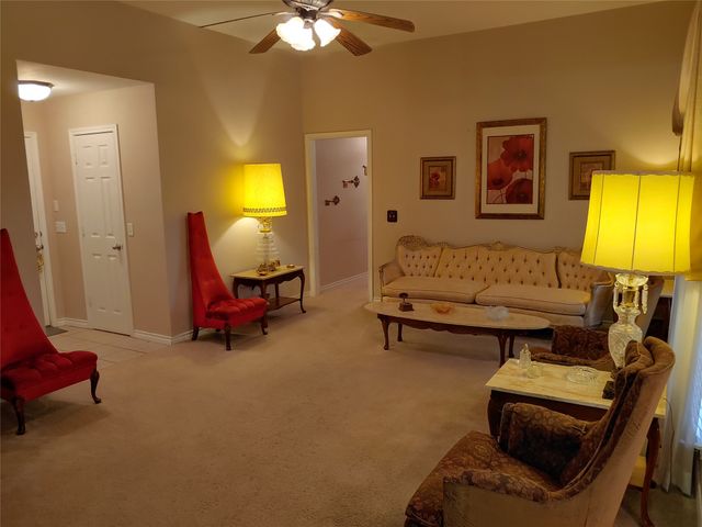 1360 NE 26th Street, Paris, TX 75460