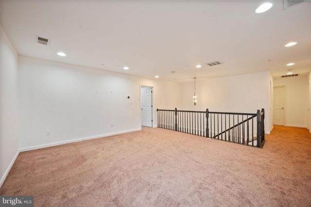 340 DALEVIEW DR, Glen Burnie, MD 21060