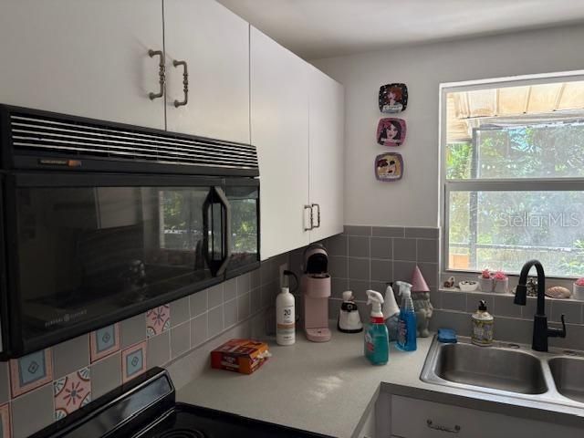 3098 PINECREST STREET, Sarasota, FL 34239