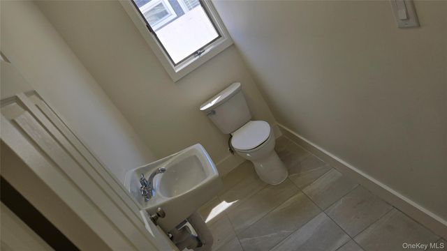 724 E Park Avenue, Long Beach, NY 11561