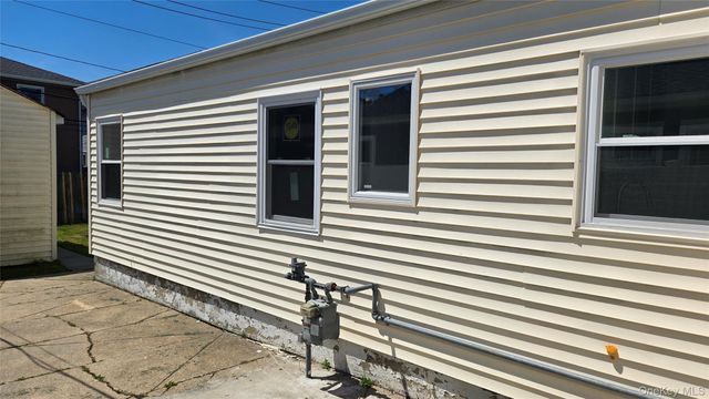 724 E Park Avenue, Long Beach, NY 11561