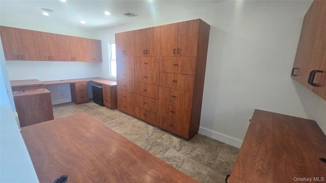 724 E Park Avenue, Long Beach, NY 11561