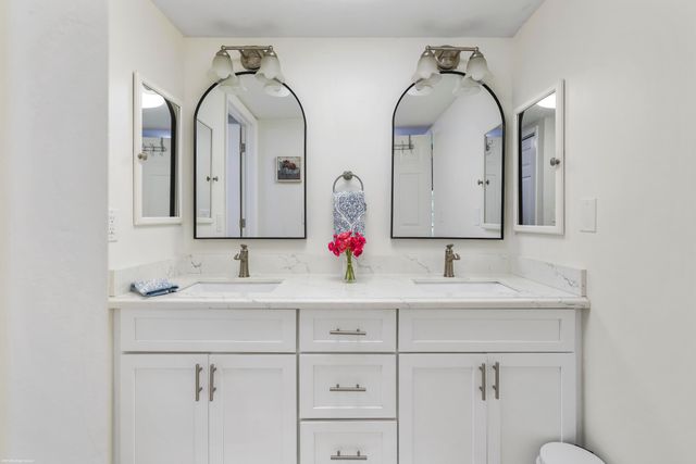 13334 Polo Club Road 228, Wellington, FL 33414