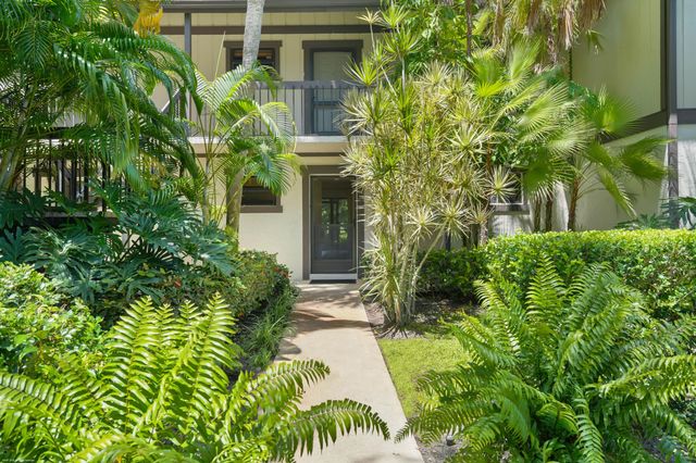 13334 Polo Club Road 228, Wellington, FL 33414