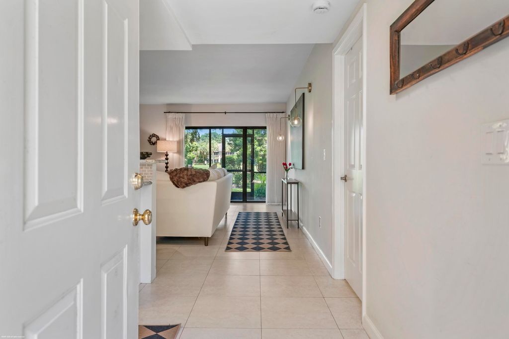 13334 Polo Club Road 228, Wellington, FL 33414