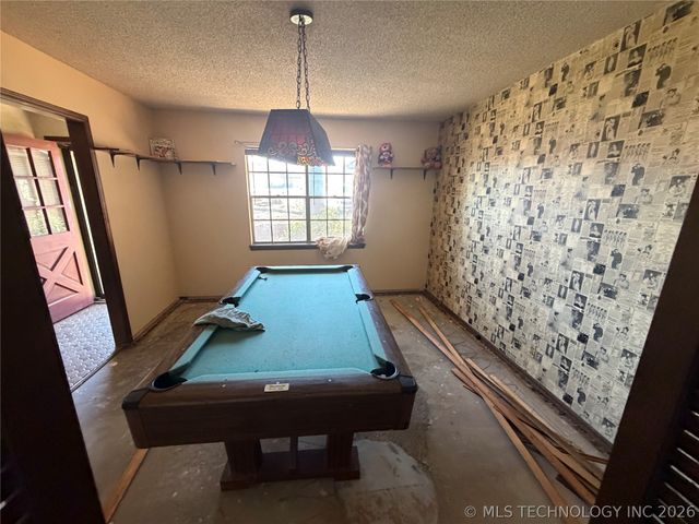 2301 W Oklahoma Place, Tulsa, OK 74127